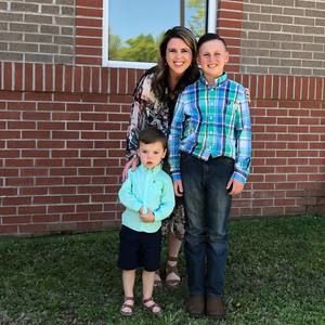 Meet your Posher, Hillary